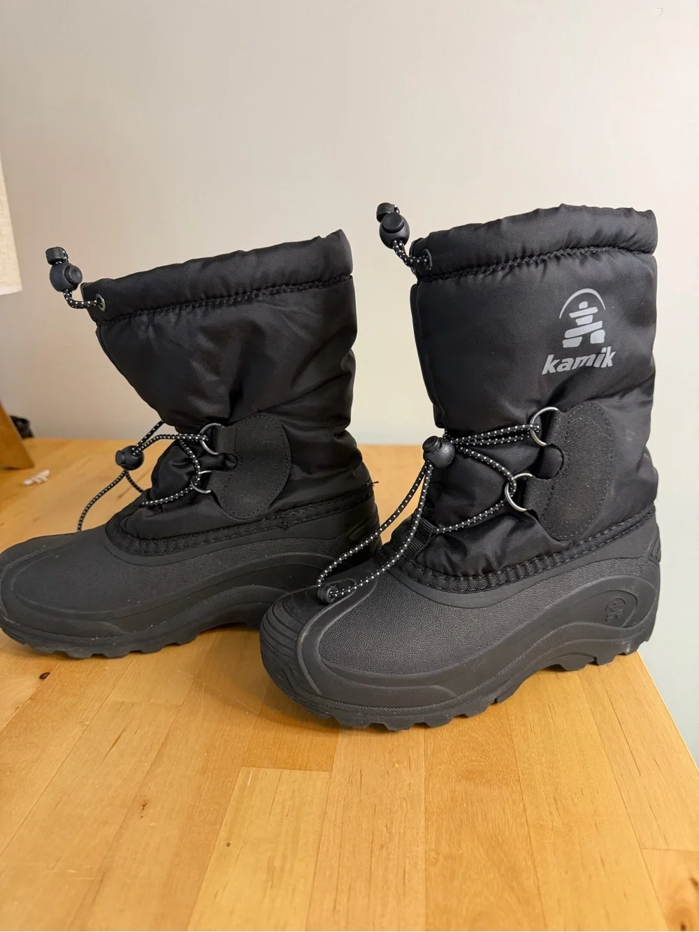 Kamik Size 3 WATERPROOF INSULATED Snow Boots - Black Kamik North Pole Big Kids